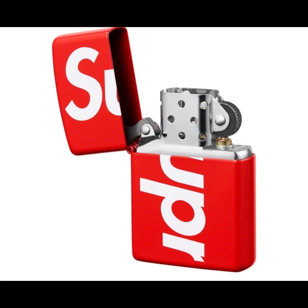 Supreme Logo Zippo